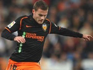 "Валенсія" відмовилася продавати "Барселоні" Мату "Валенсія" відмовилася продавати "Барселоні" Мату