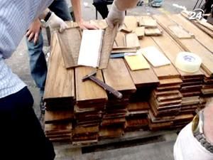 В Одеському порту затримали півтонни кокаїну В Одеському порту затримали півтонни кокаїну