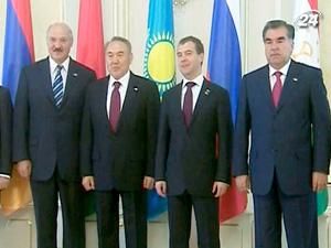 Росія, Білорусь і Казахстан створили Митний союз Росія, Білорусь і Казахстан створили Митний союз