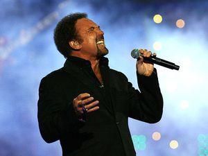 Том Джонс заспівав церковні гімни Том Джонс заспівав церковні гімни