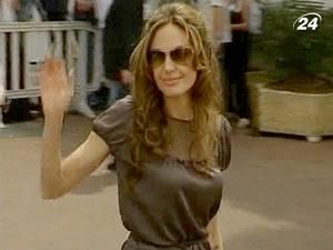 Анджеліна Джолі вирішила піти з кіно Анджеліна Джолі вирішила піти з кіно