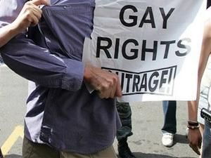 Суд у Британії надав притулок двом геям через переслідування на батьківщині Суд у Британії надав притулок двом геям через переслідування на батьківщині