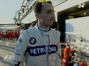 Роберт Кубіца продовжив контракт з "Renault" Роберт Кубіца продовжив контракт з "Renault"