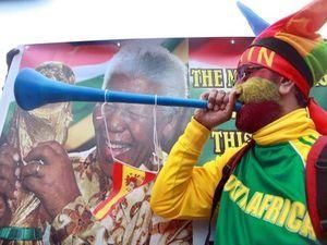 В ПАР вбили вболівальника через вувузелу В ПАР вбили вболівальника через вувузелу