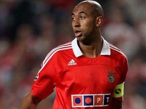 "Рома" купує Луїзао "Рома" купує Луїзао