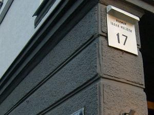 Київські депутати перейменували вулицю Мазепи на прохання ієрархів Київські депутати перейменували вулицю Мазепи на прохання ієрархів