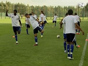 У київському дербі "Оболонь" прийматиме "Динамо" У київському дербі "Оболонь" прийматиме "Динамо"