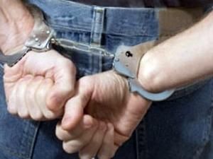 Двох офіцерів СБУ засудили за вимагання Двох офіцерів СБУ засудили за вимагання