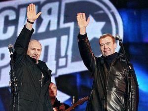 Російські лідери привітали Януковича із Днем народження Російські лідери привітали Януковича із Днем народження