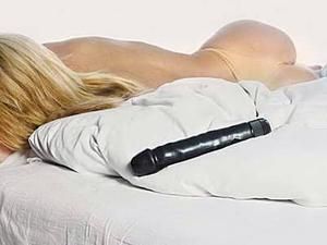 Жінка померла під час заняття коханням з вібратором Жінка померла під час заняття коханням з вібратором