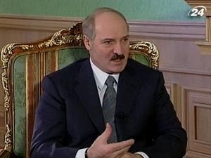 Лукашенко: Білорусь не плазуватиме на колінах ні перед ким Лукашенко: Білорусь не плазуватиме на колінах ні перед ким