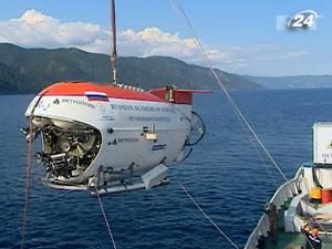 "Мир-1" та "Мир-2" розпочали третій етап експедиції на Байкалі "Мир-1" та "Мир-2" розпочали третій етап експедиції на Байкалі