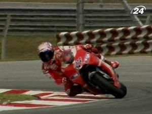 "Honda" підтвердила контракт з Кейсі Стоунером "Honda" підтвердила контракт з Кейсі Стоунером