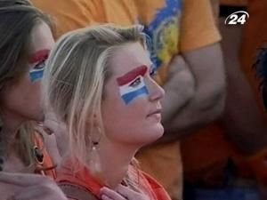 У фінальному матчі зійдуться збірні Іспанії та Нідерландів У фінальному матчі зійдуться збірні Іспанії та Нідерландів