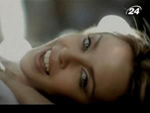 Кайлі Міноуг злетіла на вершину британських чартів Кайлі Міноуг злетіла на вершину британських чартів