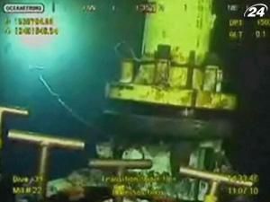 British Petroleum встановила новий купол над аварійною свердловиною British Petroleum встановила новий купол над аварійною свердловиною