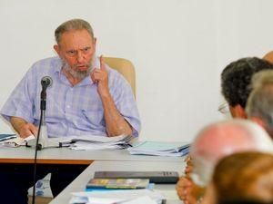 Фідель Кастро втретє за тиждень з'явився на публіці Фідель Кастро втретє за тиждень з'явився на публіці