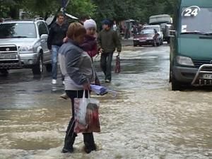 Прикарпаття отримало 8 млн. грн. на ліквідацію наслідків повені Прикарпаття отримало 8 млн. грн. на ліквідацію наслідків повені