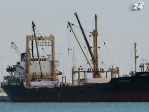 Ізраїль намагається не впустити лівійський корабель в Газу Ізраїль намагається не впустити лівійський корабель в Газу