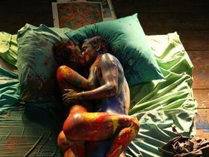 З'явився провокаційний трейлер фільму "Дітям до 16..." З'явився провокаційний трейлер фільму "Дітям до 16..."