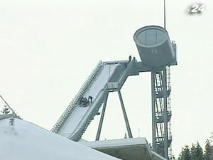 Гірськолижна архітектура - лижний трамплін, що наче летить у повітрі Гірськолижна архітектура - лижний трамплін, що наче летить у повітрі