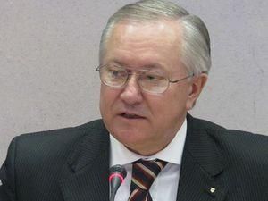 Тарасюк: Сучасна влада загрожує суверенітету України Тарасюк: Сучасна влада загрожує суверенітету України