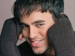 Іглесіас має прокотитись голим на водних лижах за те, що збірна Іспанії виграла Іглесіас має прокотитись голим на водних лижах за те, що збірна Іспанії виграла