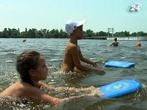 У Херсонському гідропарку заснували школу дитячого плавання У Херсонському гідропарку заснували школу дитячого плавання