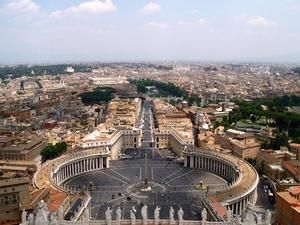 Ватикан висловив свою думку щодо дитячої порнографії і жінок-священиків Ватикан висловив свою думку щодо дитячої порнографії і жінок-священиків