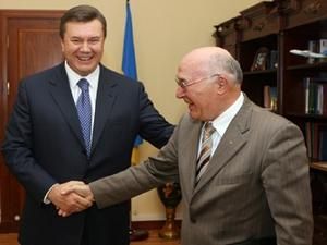 Янукович дав Стельмаху сім років Янукович дав Стельмаху сім років