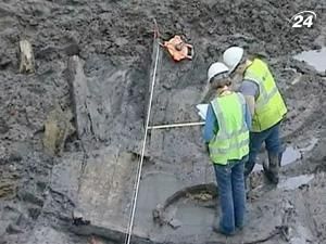 У бізнес-центрі Нью-Йорку відкопали 10-метрову шхуну У бізнес-центрі Нью-Йорку відкопали 10-метрову шхуну