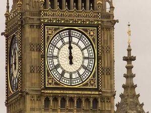 У Китаї встановили найбільший в світі механічний годинник на вежі У Китаї встановили найбільший в світі механічний годинник на вежі