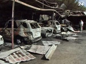 У Харкові на автостоянці згоріли 11 автівок У Харкові на автостоянці згоріли 11 автівок