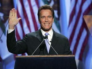 Шварценеггеру заборонили знижувати зарплати чиновникам Шварценеггеру заборонили знижувати зарплати чиновникам