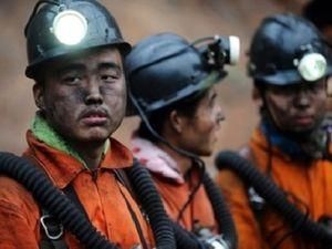 На північному заході Китаю на шахті загинули 28 людей На північному заході Китаю на шахті загинули 28 людей