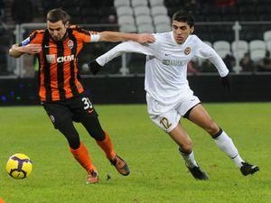 "Металург" - "Шахтар" 1:1 (Відео) "Металург" - "Шахтар" 1:1 (Відео)