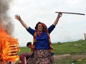 У Франції роми влаштували погром, щоб помститись за вбивство У Франції роми влаштували погром, щоб помститись за вбивство