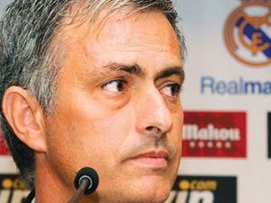 Моурінью має чотири кандидати на нового центрального захисника Моурінью має чотири кандидати на нового центрального захисника