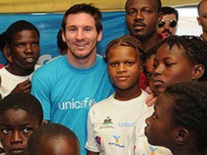 Мессі поїхав як посол до дітей із Гаїті Мессі поїхав як посол до дітей із Гаїті