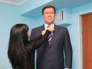 Луценко: Януковичу потрібні машини для двійника Луценко: Януковичу потрібні машини для двійника