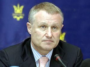 Суркіс проти матчів в 40-градусну спеку Суркіс проти матчів в 40-градусну спеку