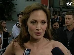 Анджеліна Джолі представила новий шпигунський трилер Анджеліна Джолі представила новий шпигунський трилер