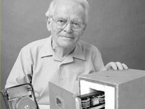 Помер винахідник "чорного ящика" Девід Уоррен Помер винахідник "чорного ящика" Девід Уоррен