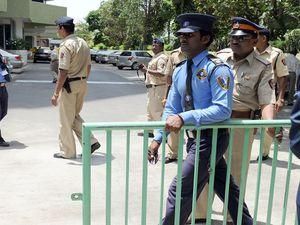 В Індії з в'язниці втекли дев'ять небезпечних злочинців В Індії з в'язниці втекли дев'ять небезпечних злочинців