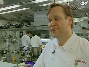 Шеф-кухар Томас Бюнер створює справжні кулінарні пригоди Шеф-кухар Томас Бюнер створює справжні кулінарні пригоди