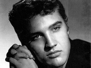 На аукціон виставили інструменти, якими бальзамували Елвіса Преслі На аукціон виставили інструменти, якими бальзамували Елвіса Преслі