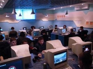 16-річний хлопець 10 днів жив у комп’ютерному клубі 16-річний хлопець 10 днів жив у комп’ютерному клубі