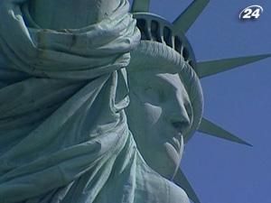Зі Статуї Свободи евакуювали людей Зі Статуї Свободи евакуювали людей