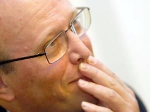 Зварич розповів про тиск на його дружину з боку СБУ Зварич розповів про тиск на його дружину з боку СБУ