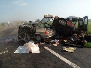 По дорозі в Очаків відбулась страшна аварія, помер 5-річний хлопчик По дорозі в Очаків відбулась страшна аварія, помер 5-річний хлопчик